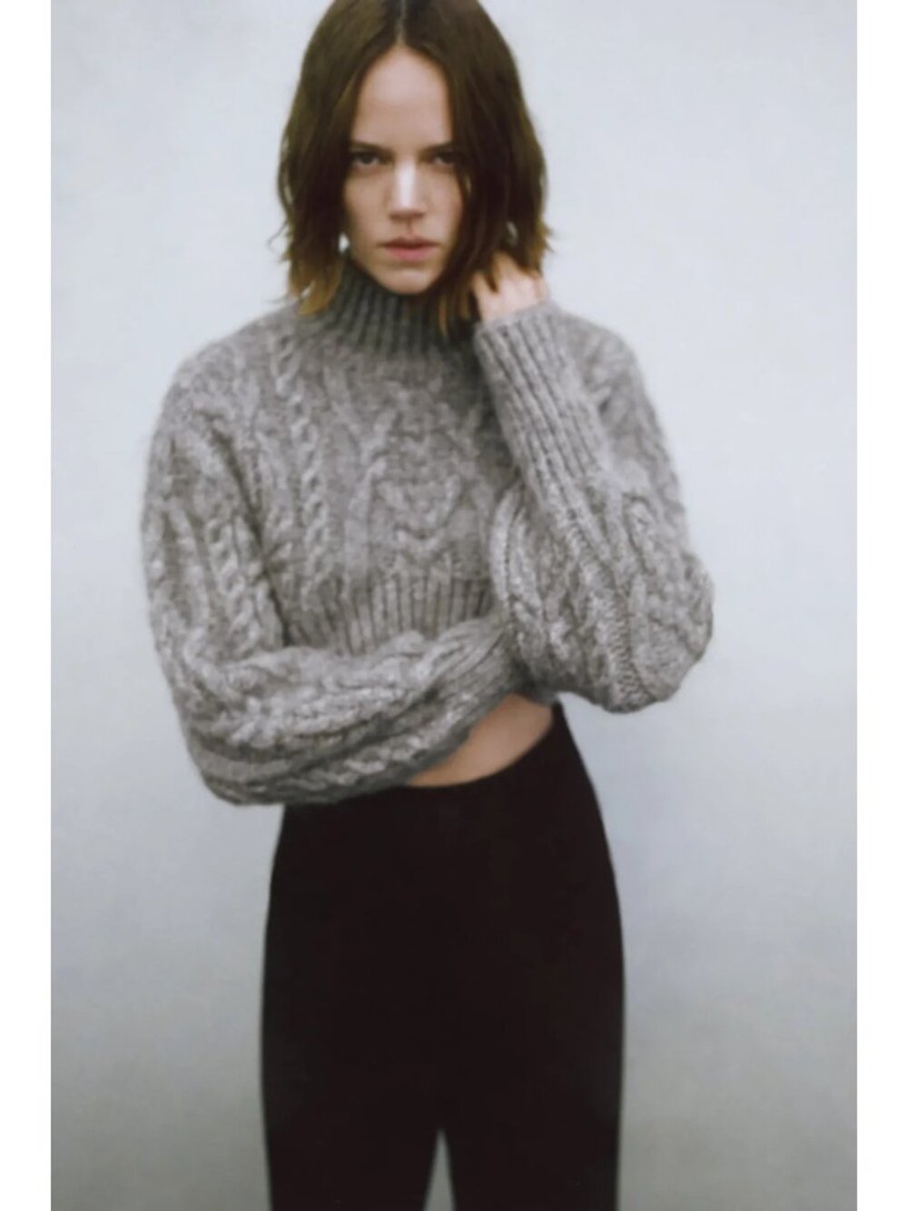 Zara Gray Wool Blend Cropped Cable Knit Sweater, Size L
